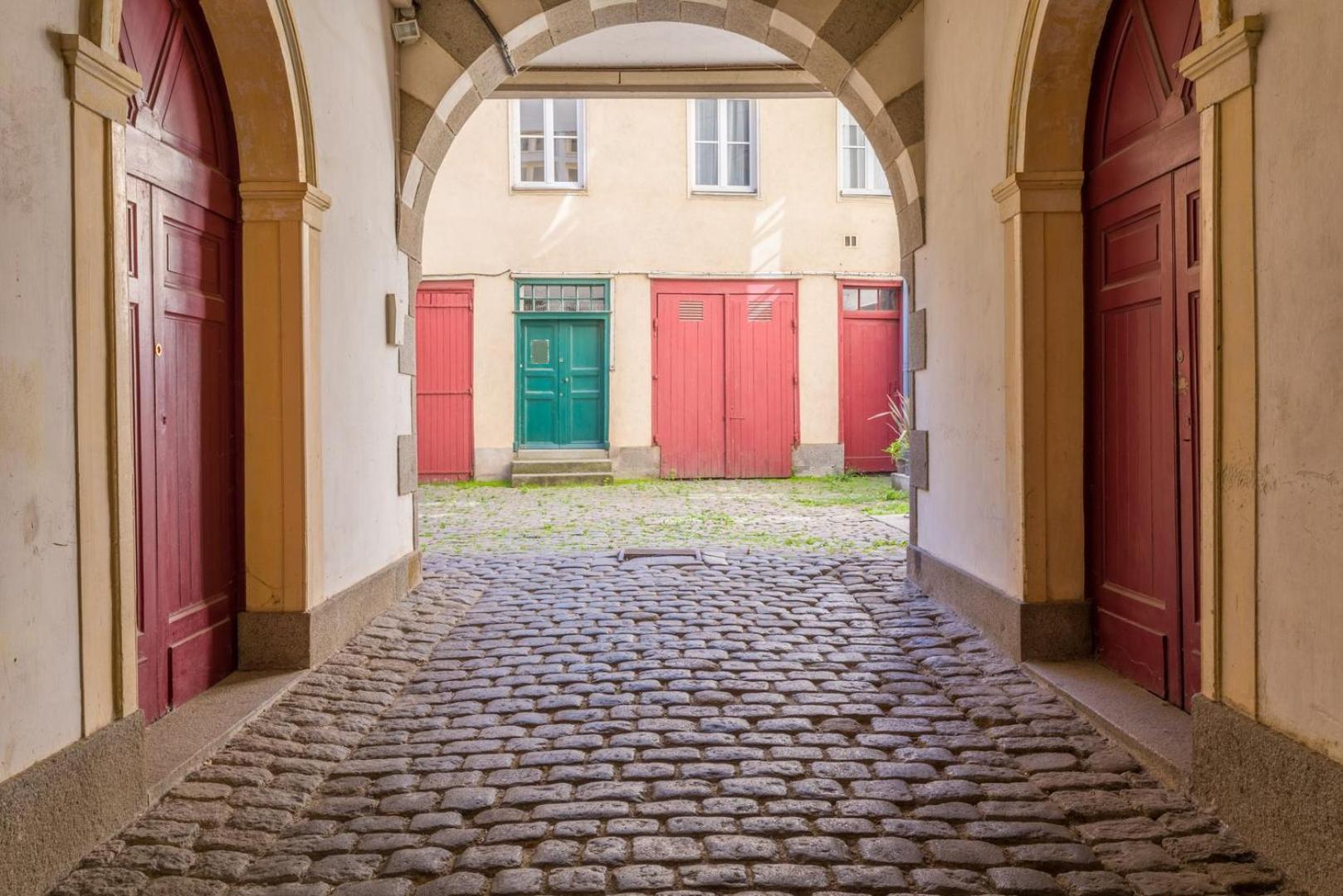 L'Escapade - Au Coeur Du Centre Historique Lägenhet Rennes Exteriör bild
